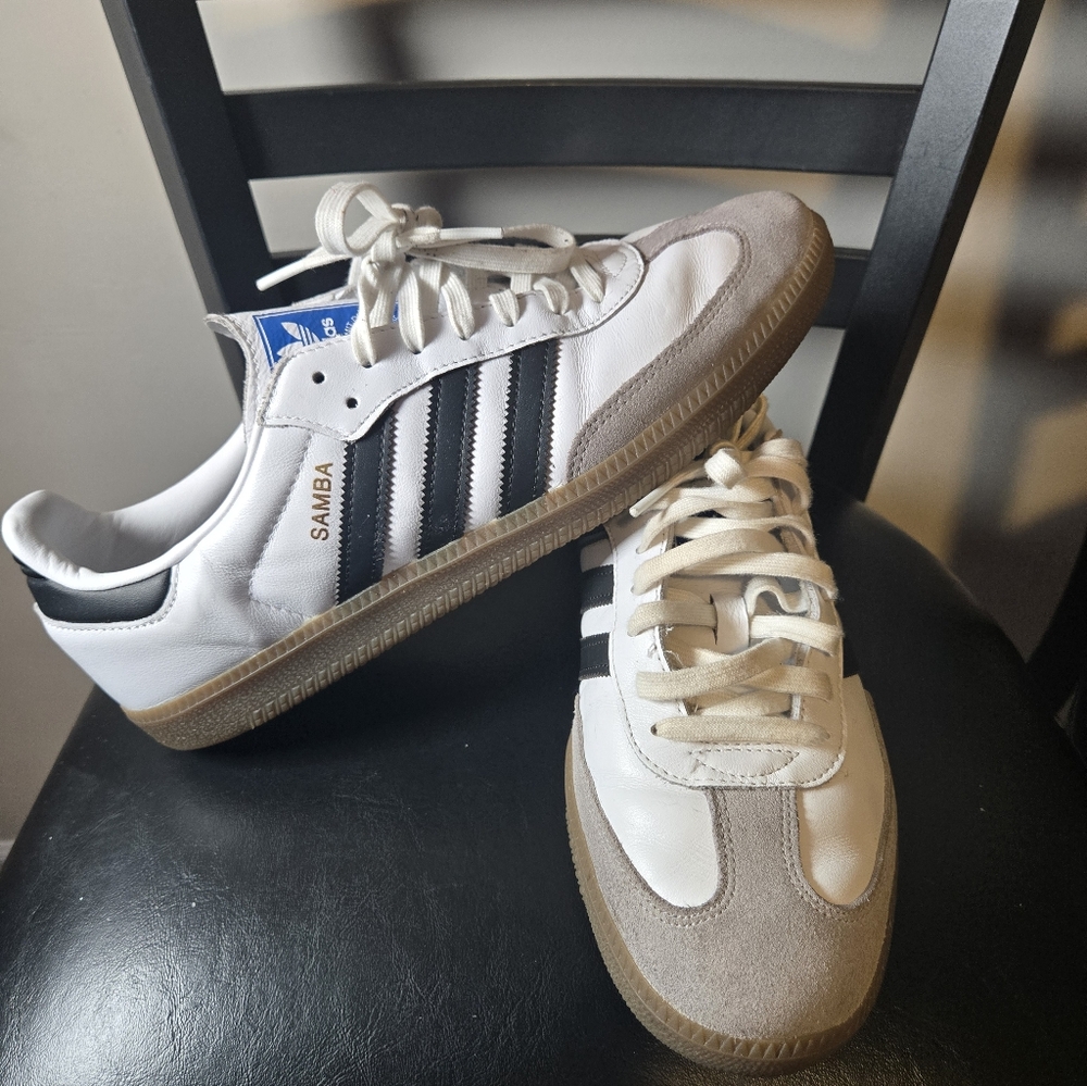 Adidas Samba White and Gray Sneakers Like New Size 10.5 *****